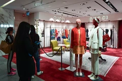 Cửa hàng của hãng thời trang xa xỉ Gucci tại Rome, Italy. (Ảnh: AFP/TTXVN)