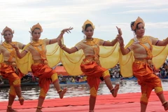 Khai mạc Ngày hội văn hóa, thể thao và du lịch dân tộc Khmer 2015