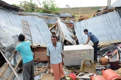 Ấn Độ: Bão lớn làm 30 người chết và hơn 100 người bị thương