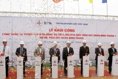 Xây dựng nhà máy điện hạt nhân cần chia các giai đoạn phù hợp