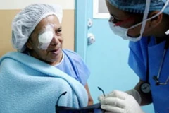 "Sứ mệnh diệu kỳ" giúp 2 triệu người nghèo Venezuela sáng mắt