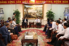 Đại diện Tập đoàn Gazprom làm việc với lãnh đạo tỉnh Đồng Nai. (Ảnh: Sỹ Tuyên/Vietnam+)