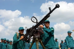 Vai trò của dân quân tự vệ Việt Nam trong quốc phòng toàn dân