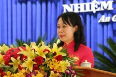 Bà Võ Thị Ánh Xuân, Bí thư Tỉnh ủy An Giang nhiệm kỳ 2015-2020 phát biểu tại đại hội. (Ảnh: Công Mạo/TTXVN)