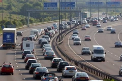 Liên minh châu Âu mạnh tay xử lý các lái xe chạy quá tốc độ