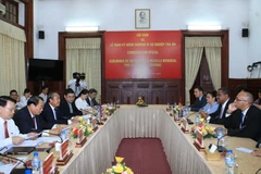 Chánh án TAND tối cao Trương Hòa Bình hội đàm với Chánh án T​AND tối cao Cuba Rubén Remigio Ferro. (Ảnh: Doãn Tuấn/TTXVN)