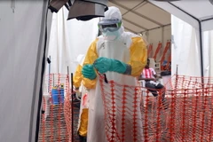Liberia mở lại các cửa khẩu sau khi dịch Ebola bắt đầu giảm 