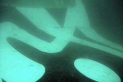 Quá trình tìm kiếm hộp đen QZ8501 và trục vớt thi thể các nạn nhân