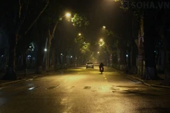 Nhiệt độ tại miền Bắc giảm xuống 21-23 độ, Nam Bộ đề phòng tố lốc