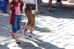 Lát đá phố cổ: Thuyết phục hơn nếu chọn được loại đá phù hợp