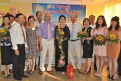 Các cựu sinh viên trong buổi hội ngộ sau 45 năm du học. (Ảnh: Đức Chung/Vietnam+)