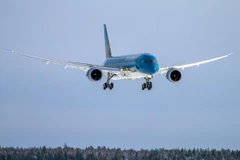 Vietnam Airlines khai thác đường bay thẳng giữa Hà Nội và Moscow với tần suất 3 chuyến/tuần bằng máy bay thân rộng thế hệ mới Boeing 787-9 Dreamliner. (Ảnh: Anh Tuấn)