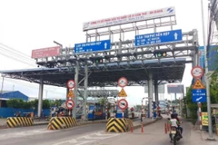 Trạm thu phí BOT T2 Cần Thơ bị chủ phương tiện phản ứng và buộc phải dừng thu từ 25/5/2019 đến nay. (Ảnh: Thanh Sang/TTXVN)