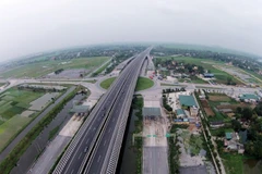 Tuyến đường cao tốc Cầu Giẽ-Ninh Bình nhìn từ trên cao. (Ảnh: VEC cung cấp)