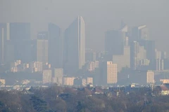 Paris bị bao phủ bởi không khí ô nhiễm. (Nguồn: Getty Images)