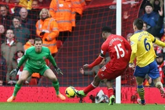 Szczesny trút giận vào Flappy Bird sau trận thua Liverpool