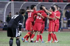 Tin 14/2: Tuyển Việt Nam vẫn "trụ hạng", Mata ủng hộ M.U