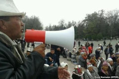 Kyrgyzstan bắt giữ nhiều người biểu tình quá khích 