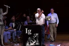 Cười nghiêng ngả với các công trình ở lễ trao giải Ig Nobel 2014