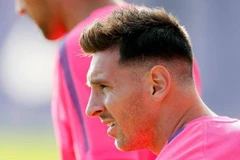 Messi khiến người hâm mộ thất vọng với kiểu đầu mới của mình