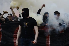 Bạo động ở miền Đông Ukraine lan sang cả bóng đá