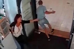 Tên trộm bảnh bao ăn cắp đồng hồ Rolex gần 300 triệu đồng