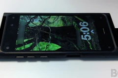 Điện thoại Amazon “chơi trội” khi có tới 5 camera trước