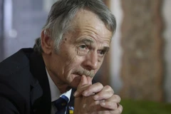 Ba Lan tôn vinh lãnh đạo Tatar tại Crimea, chọc giận Kremlin