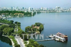 Đường Thanh Niên, thành phố Hà Nội. (Ảnh: Minh Đông/TTXVN)