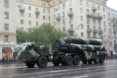 Lực lượng Không gian Vũ trụ Nga sẽ được cấp tên lửa S-400