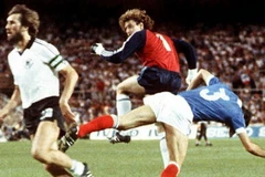 Đức - Pháp: "Gà trống" lo sợ lịch sử đau buồn sẽ lặp lại