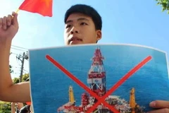 [Video] Tuần hành phản đối Trung Quốc hạ đặt giàn khoan