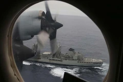 "Vẫn quá sớm để tìm kiếm máy bay Malaysia dưới đáy biển" 