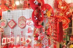 Những sản phẩm trang trí nhà cửa. (Ảnh: Việt Anh/Vietnam+)