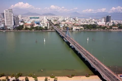 Cầu sông Hàn (Đà Nẵng). (Ảnh: Trần Lê Lâm/TTXVN)