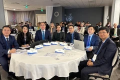 Đoàn Kiểm toán Nhà nước Việt Nam do Phó Tổng Kiểm toán Nhà nước Bùi Quốc Dũng (thứ ba từ trái sang) làm Trưởng đoàn, tham dự Hội nghị INTOSAI WGEA lần thứ 22. (Ảnh: TTXVN phát)