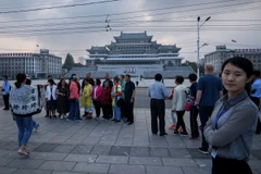 Khách du lịch tại Bình Nhưỡng, Triều Tiên. (Ảnh: AFP/TTXVN)