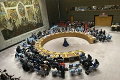 Toàn cảnh phiên họp Hội đồng Bảo an thông qua Nghị quyết. (Ảnh: Quang Huy/TTXVN)