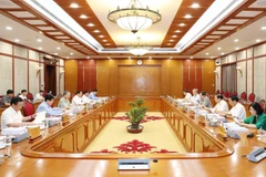 Phiên họp thường kỳ Bộ Chính trị dưới sự chủ trì của Tổng Bí thư, Chủ tịch nước Tô Lâm. (Ảnh: Trí Dũng/TTXVN)