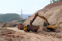 Thi công cao tốc Bắc-Nam. (Ảnh minh họa. Xuân Triệu/TTXVN)