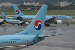 Máy bay của hãng hàng không Korean Air tại sân bay Gimpo ở Seoul, Hàn Quốc. (Ảnh: AFP/TTXVN)