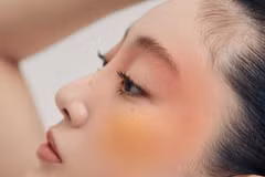 Những mẹo trang điểm thần tốc giúp bạn luôn bừng sáng dù bận rộn