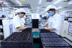 Trong ảnh: Dây chuyền sản xuất bản mạch điện tử tại Công ty TNHH Nexcon Việt Nam, vốn đầu tư của Hàn Quốc tại Bắc Ninh. (Ảnh: Danh Lam/TTXVN)