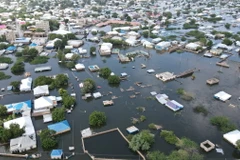 Cảnh ngập lụt tại Beledweyne, Somalia. (Ảnh: THX/TTXVN)