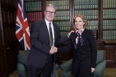 Hạ nghị sỹ Natalie Elphicke (phải). (Nguồn: AP)