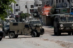 Xe quân sự Israel được triển khai tại Tulkarm, Bờ Tây, ngày 22/8/2024. (Ảnh: THX/TTXVN)