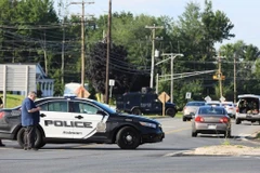 Cảnh sát phong tỏa hiện trường vụ xả súng ở New Brunswick, Canada ngày 10/8. (Ảnh: The Canadian Press/TTXVN)