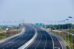 Tuyến cao tốc sẽ giảm tải cho quốc lộ 5 đồng rút ngắn thời gian đi từ Hà Nội xuống Hải Phòng chỉ còn khoảng 1,5 tiếng thay vì 2,5 tiếng như trước đây. (Ảnh: Minh Sơn/Vietnam+)