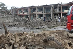 Hiện trường một vụ tấn công nhằm vào căn cứ quân sự của Afghanistan tại Gardez, tỉnh Paktia, Afghanistan, tháng 5/2020. (Ảnh: AFP/TTXVN)