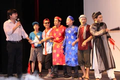 “Xóm hóng”: Nơi các danh hài Hà Nội cùng… “hớt chuyện” 